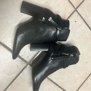 Elegant Black Ankle Boots